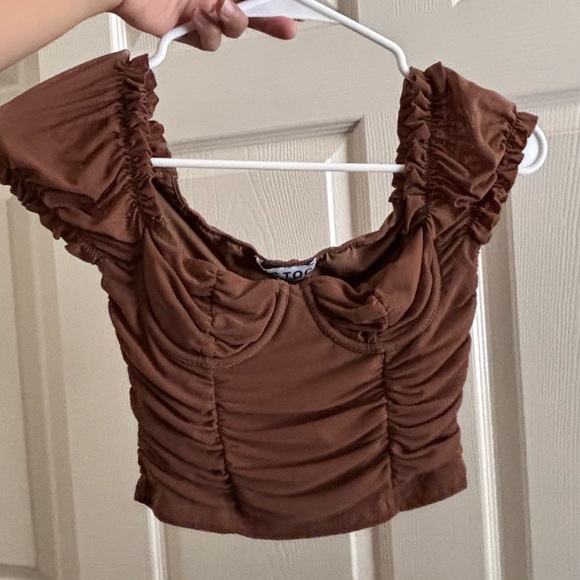 Elegant Brown Ruched Crop Top - Picture 1 of 3